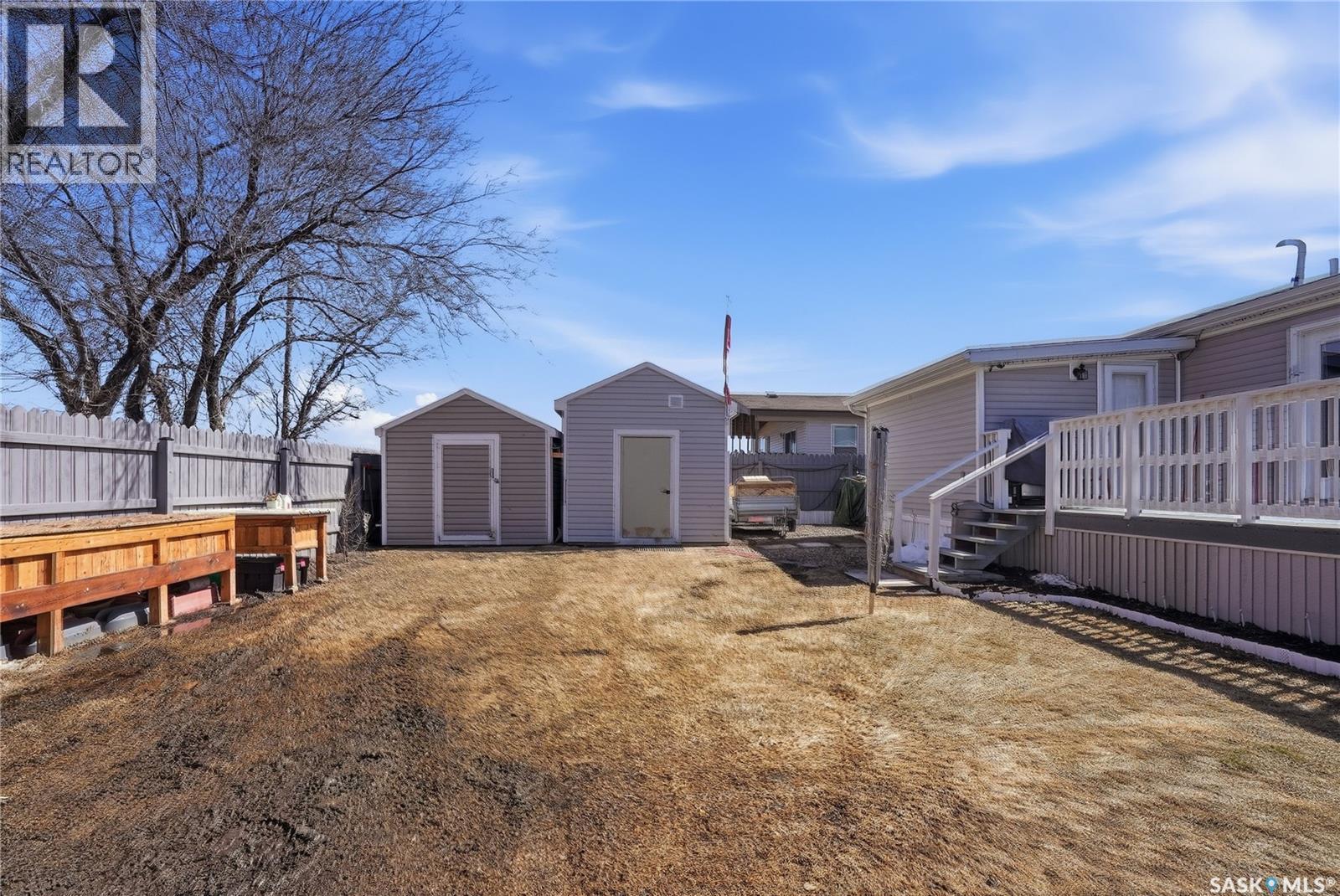 14 401 Railway Avenue E, Vanscoy, SK