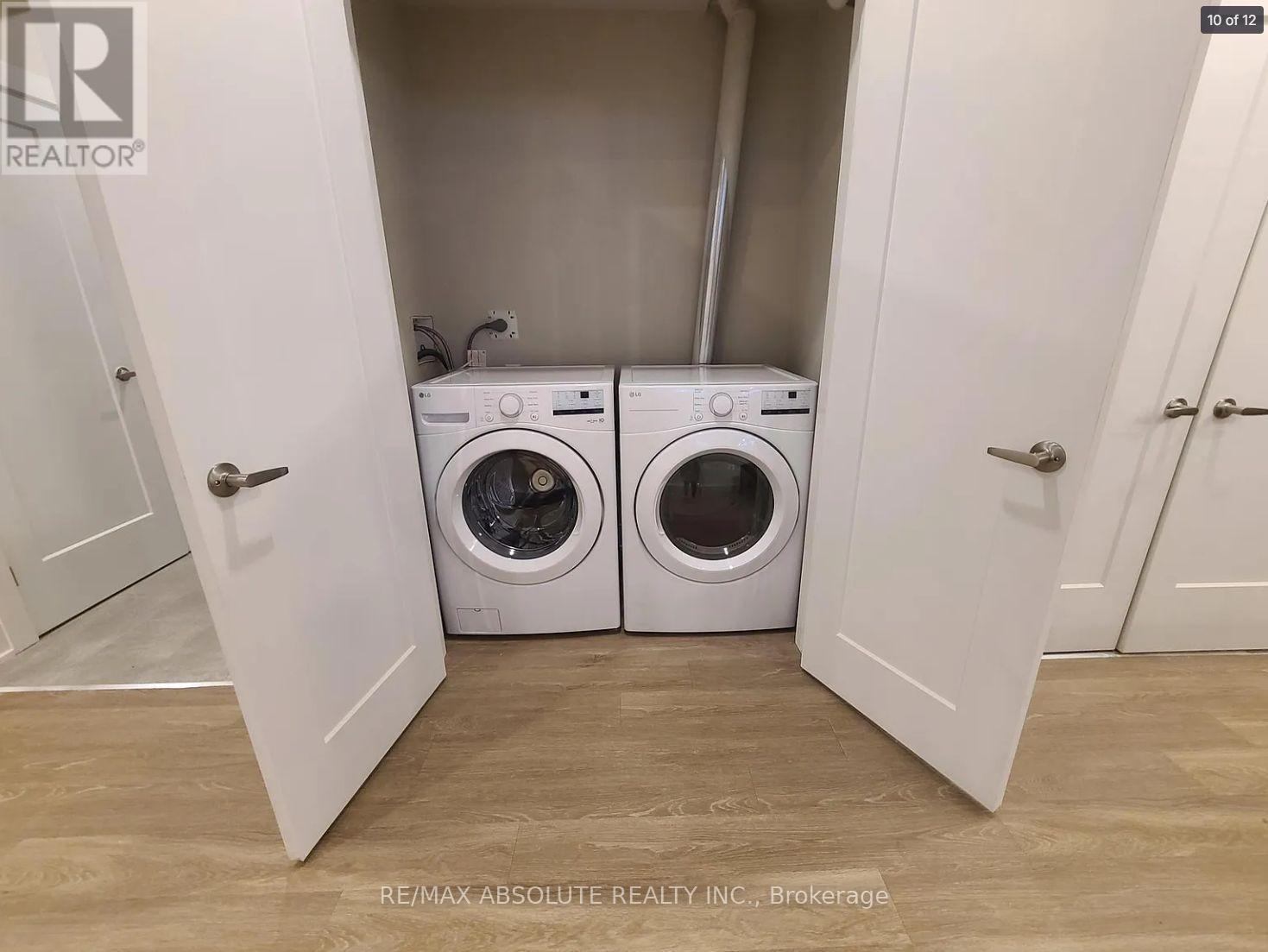 415 Ravenhill Avenue, Ottawa, ON - Indoor Photo Showing Laundry Room