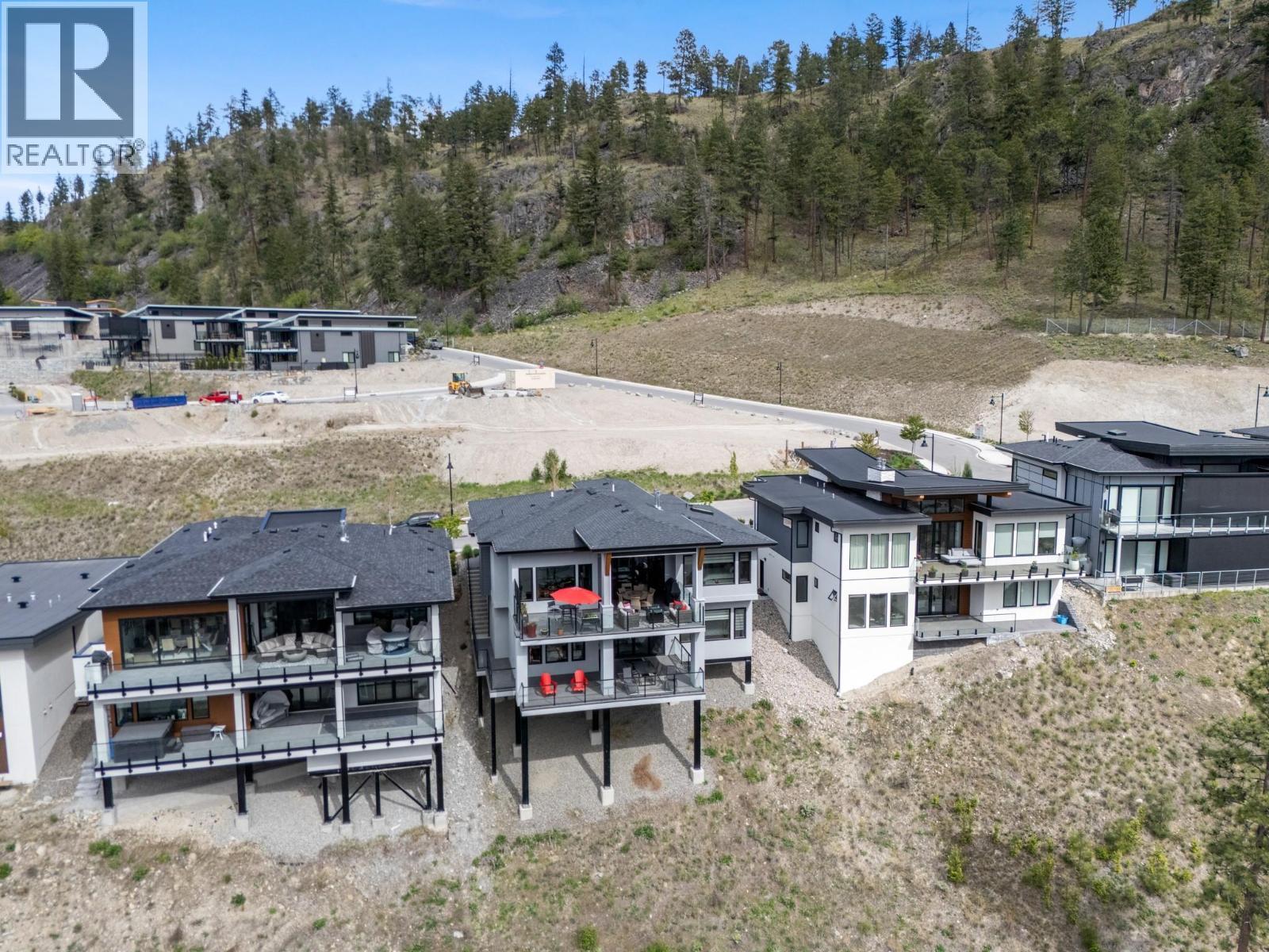 3663 Mckinley Beach Drive, Kelowna, BC - Outdoor With Balcony