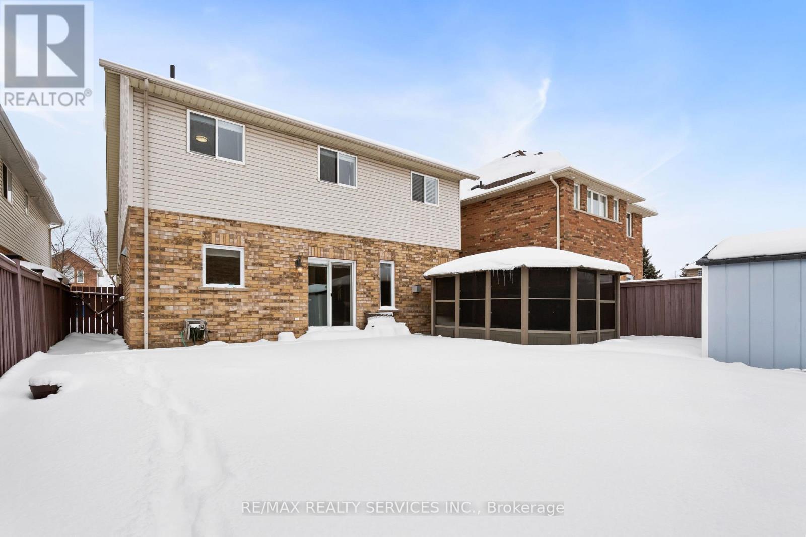 1321 Inglehart Drive, Burlington, ON - Outdoor