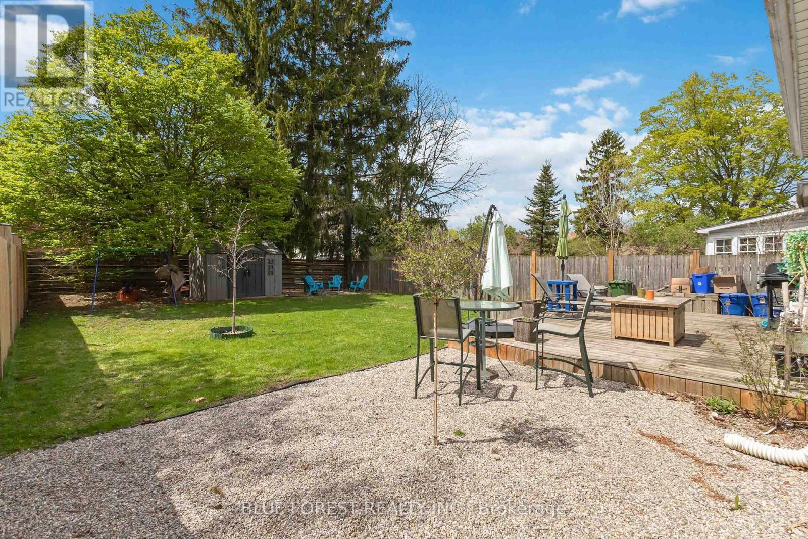 47 Devonshire Place, St. Thomas, ON - Outdoor With Backyard