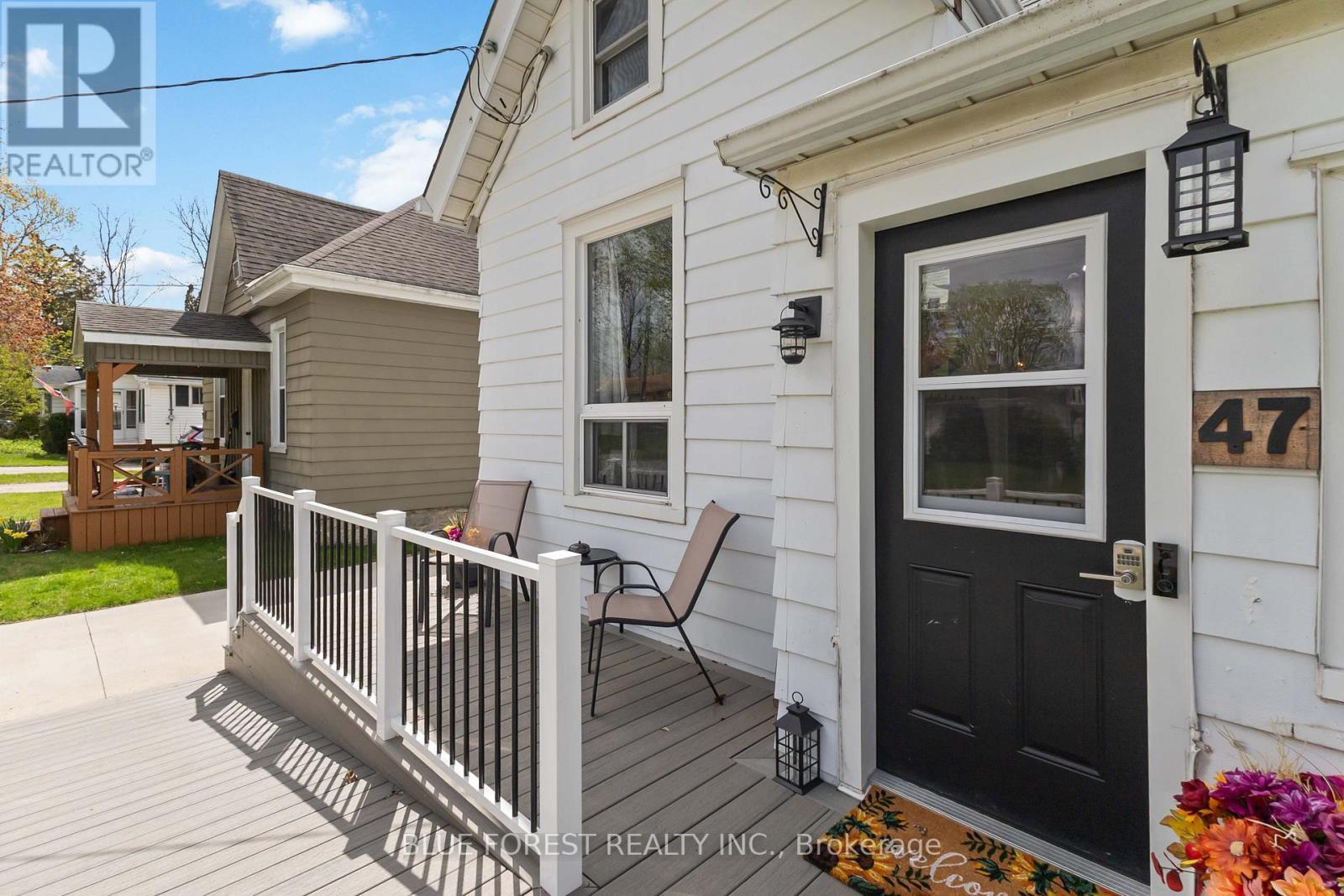 47 Devonshire Place, St. Thomas, ON - Outdoor With Deck Patio Veranda With Exterior