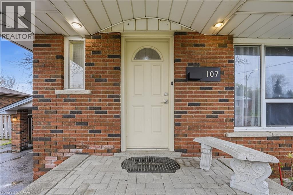 107 Deschene Avenue, Hamilton, ON - Outdoor With Exterior
