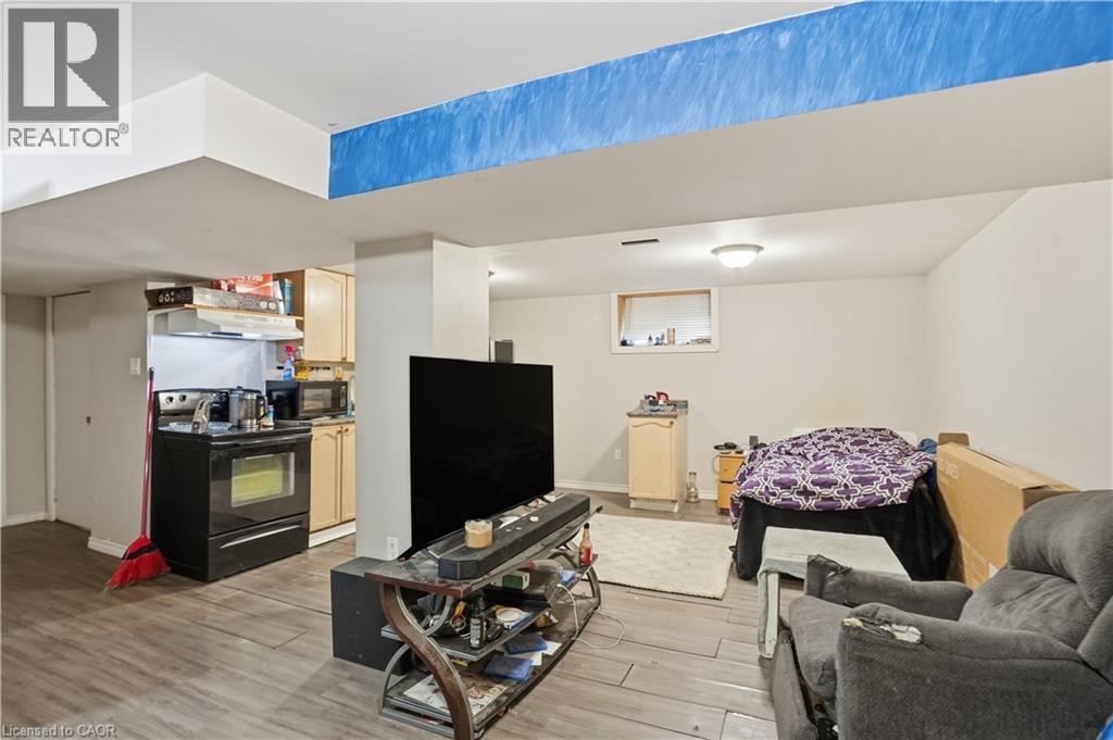 107 Deschene Avenue, Hamilton, ON - Indoor