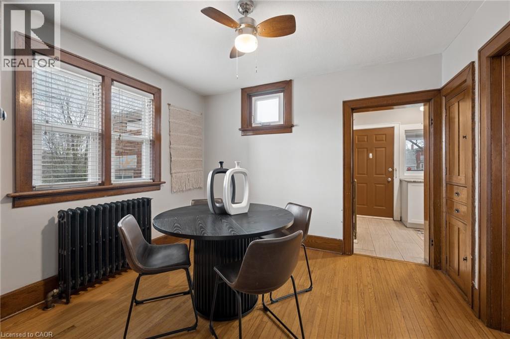 22 Dellroy Avenue, Kitchener, ON - Indoor Photo Showing Dining Room