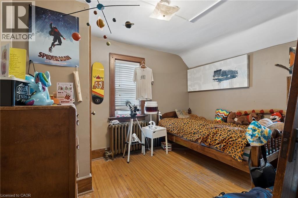 22 Dellroy Avenue, Kitchener, ON - Indoor Photo Showing Bedroom