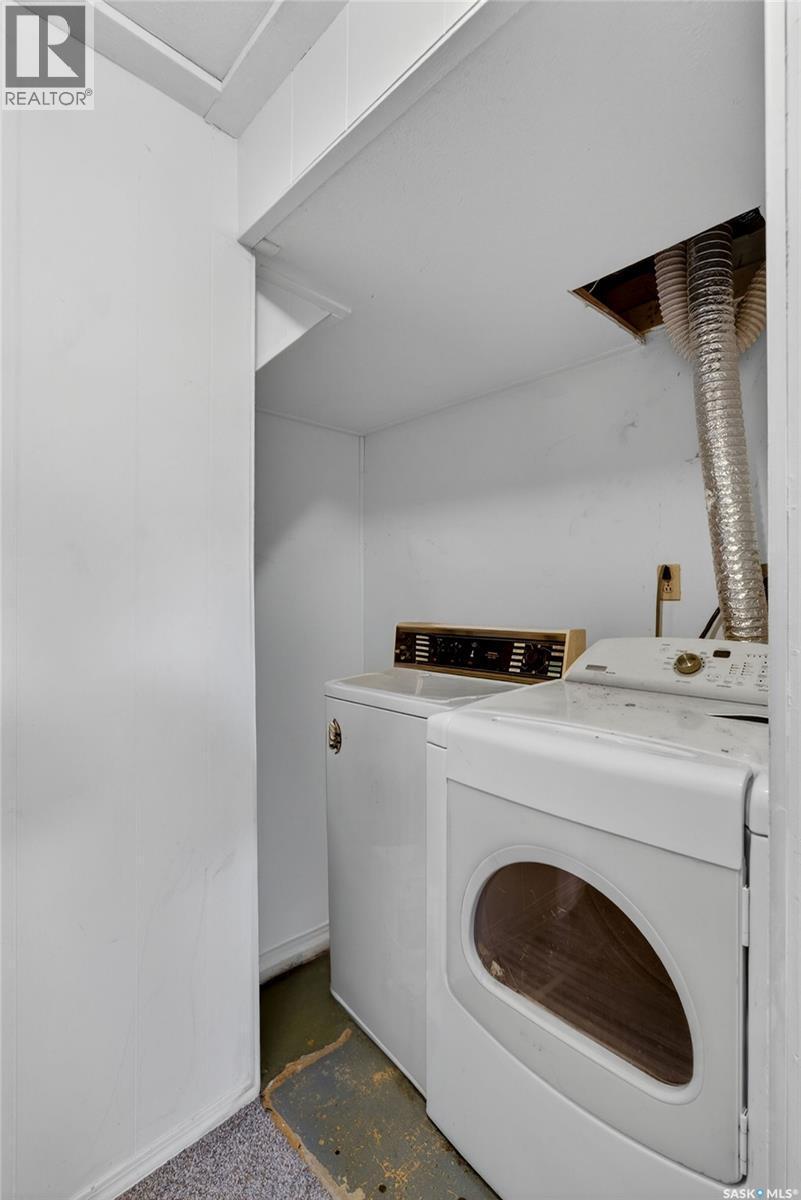 69 Mcgee Crescent, Saskatoon, SK - Indoor Photo Showing Laundry Room