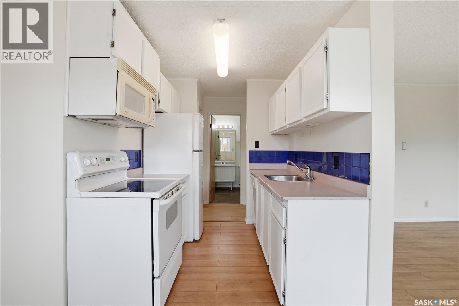316B 4040 8Th Street E, Saskatoon, SK - Indoor