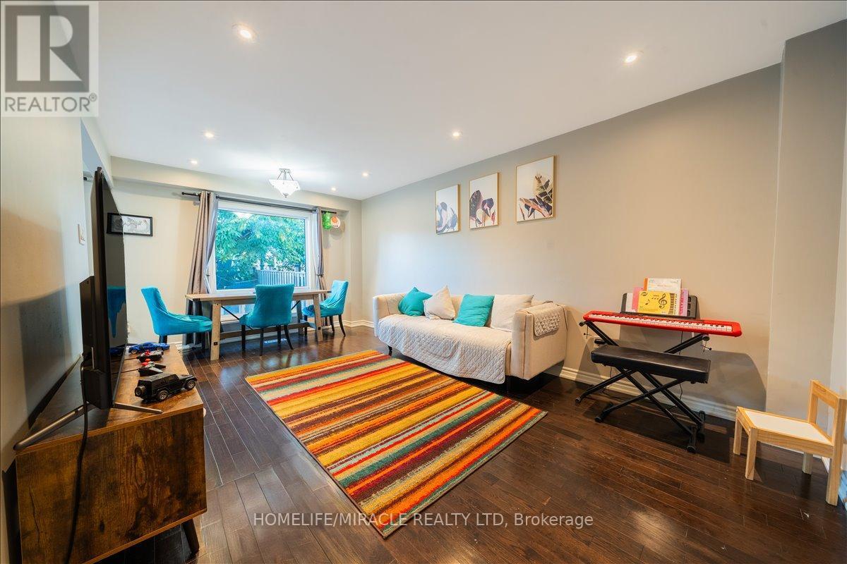 613 Galloway Crescent, Mississauga, ON - Indoor Photo Showing Other Room