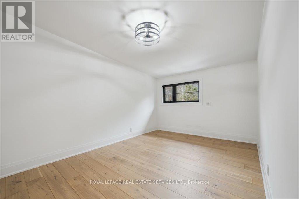 169 Oakes Drive, Mississauga, ON - Indoor Photo Showing Other Room