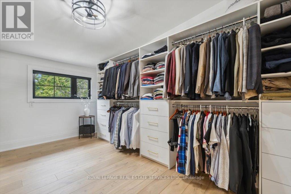 169 Oakes Drive, Mississauga, ON - Indoor With Storage