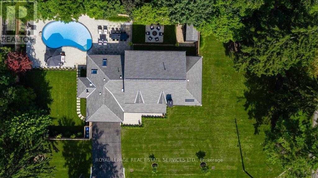 169 Oakes Drive, Mississauga, ON - Outdoor With In Ground Pool With View