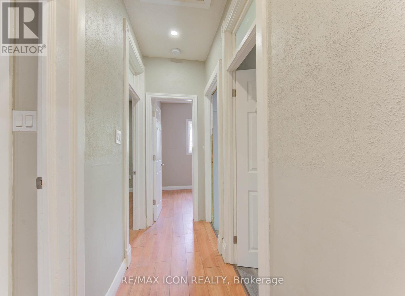 138 Courtland Avenue E, Kitchener, ON - Indoor Photo Showing Other Room