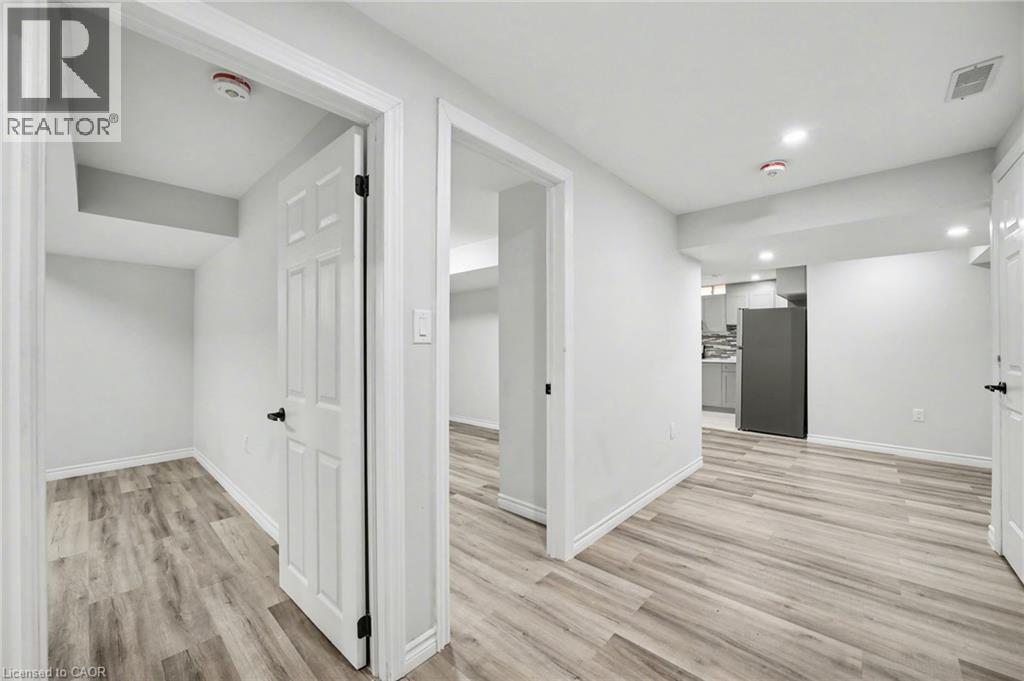 24 Derby Drive, Caledonia, ON - Indoor Photo Showing Other Room