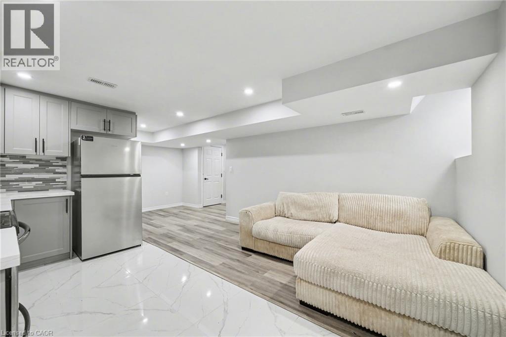 24 Derby Drive, Caledonia, ON - Indoor