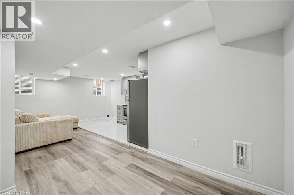 24 Derby Drive, Caledonia, ON - Indoor