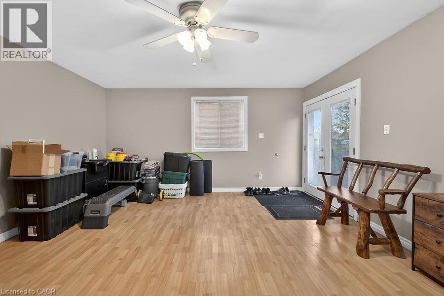 419 East 42Nd Street, Hamilton, ON - Indoor Photo Showing Other Room