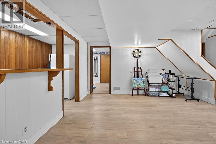 419 East 42Nd Street, Hamilton, ON - Indoor Photo Showing Other Room