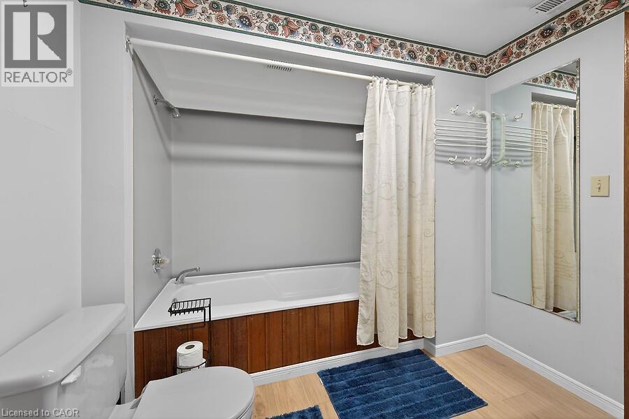 419 East 42Nd Street, Hamilton, ON - Indoor
