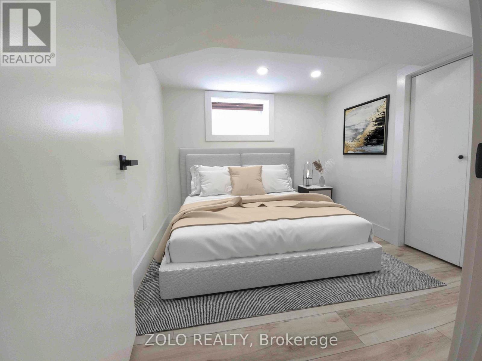 1504 King Street E, Hamilton, ON - Indoor Photo Showing Bedroom