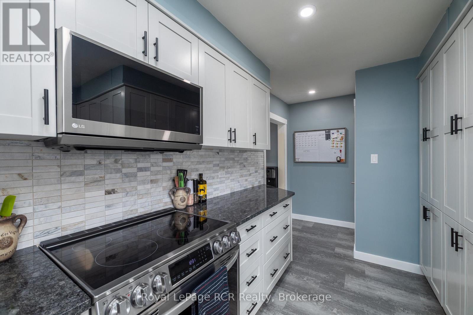 500 Main Street E, Southgate, ON - Indoor Photo Showing Kitchen