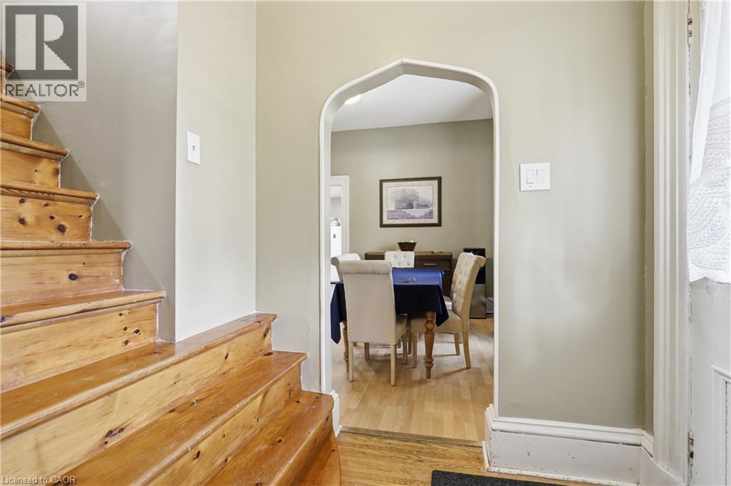 114 Grand Avenue S, Cambridge, ON - Indoor Photo Showing Other Room