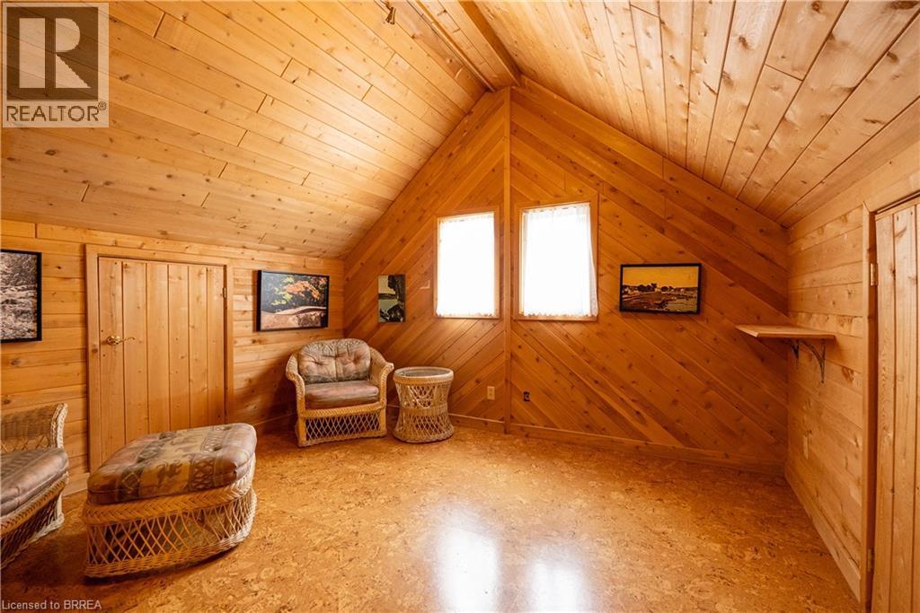 344 Perry Avenue, Killarney, ON - Indoor