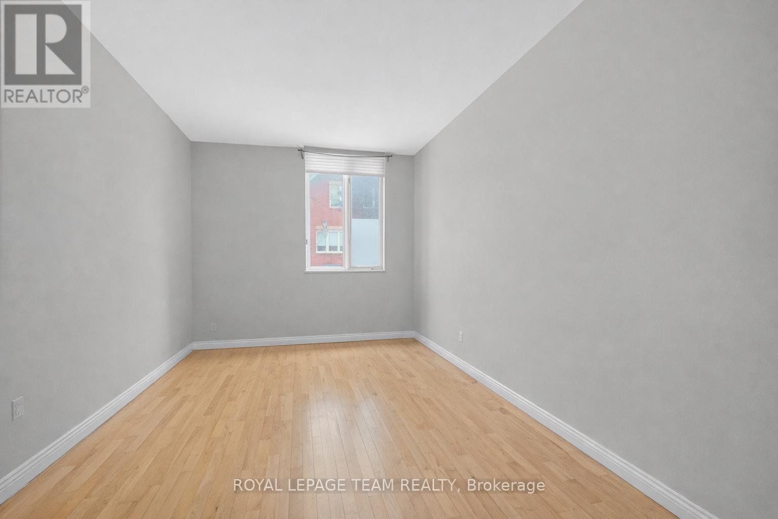 10 Lewis Street, Ottawa, ON - Indoor Photo Showing Other Room