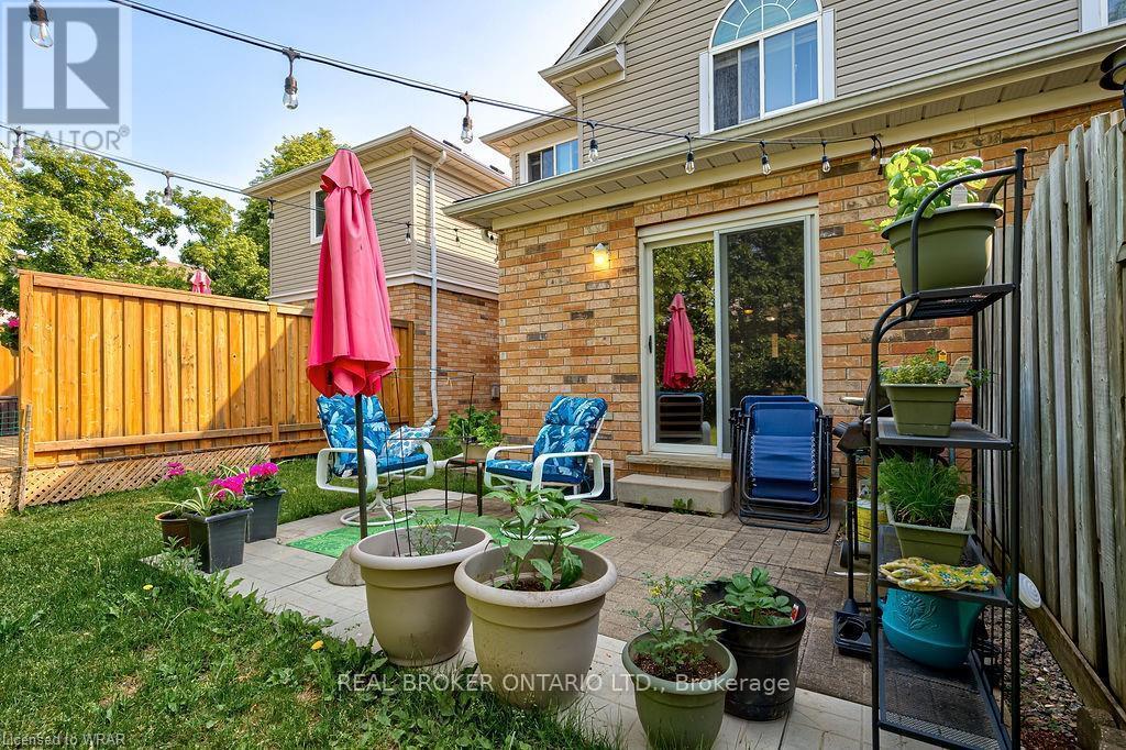 555 Mariner Drive, Waterloo, ON - Outdoor With Exterior