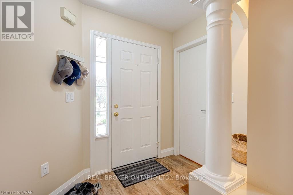 555 Mariner Drive, Waterloo, ON - Indoor Photo Showing Other Room