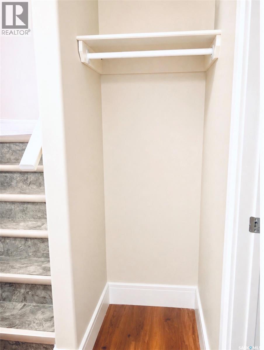 350 Marlatte Street, Saskatoon, SK - Indoor Photo Showing Other Room