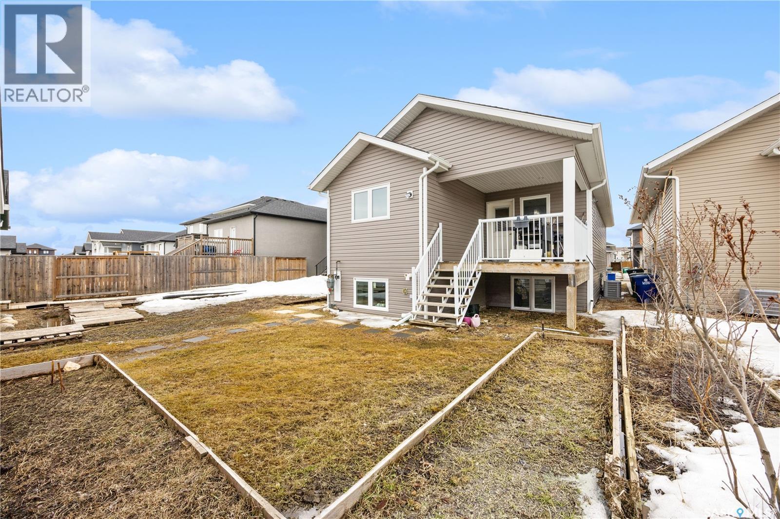 350 Marlatte Street, Saskatoon, SK - Outdoor