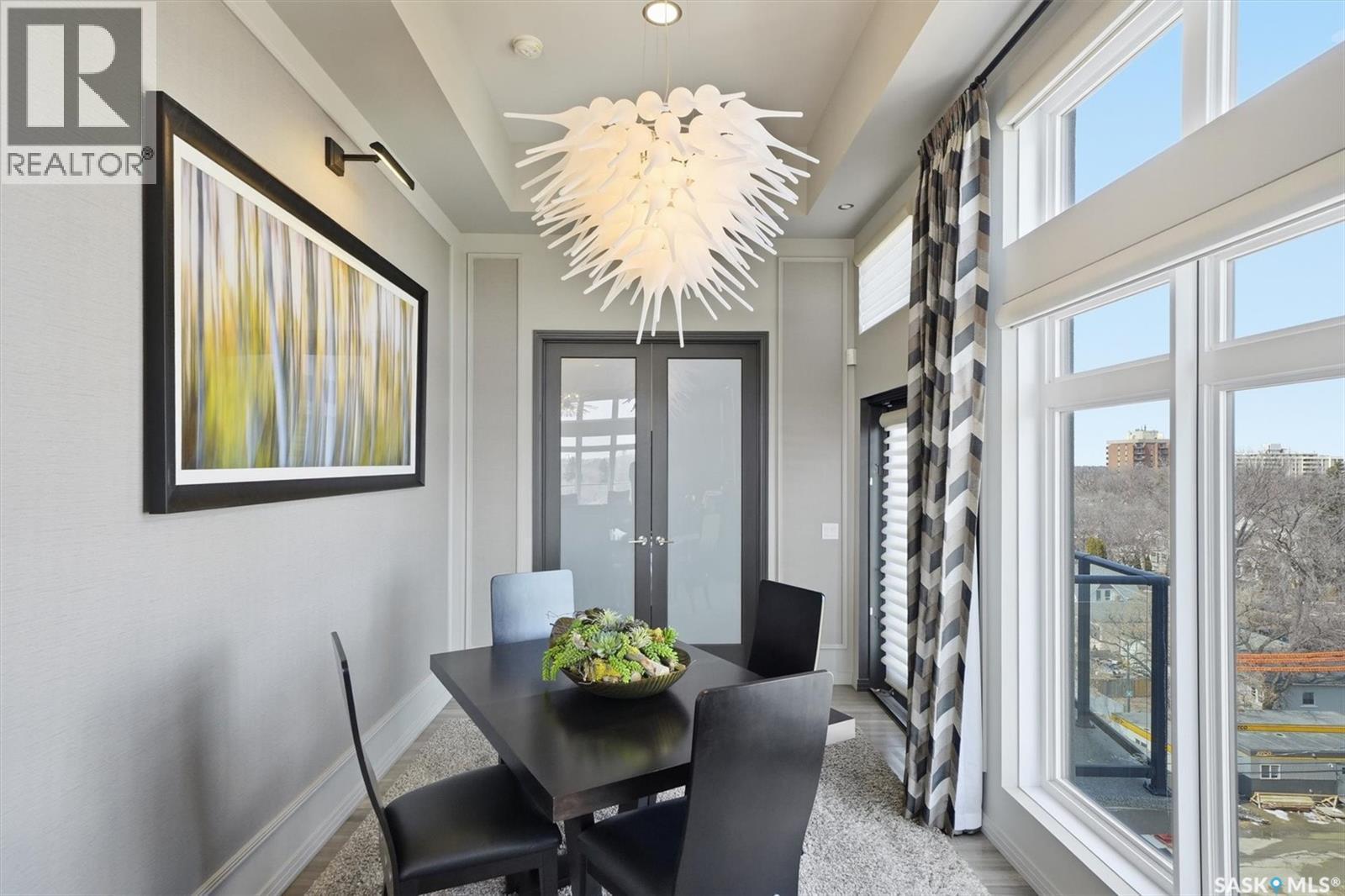 702 922 Broadway Avenue, Saskatoon, SK - Indoor Photo Showing Dining Room