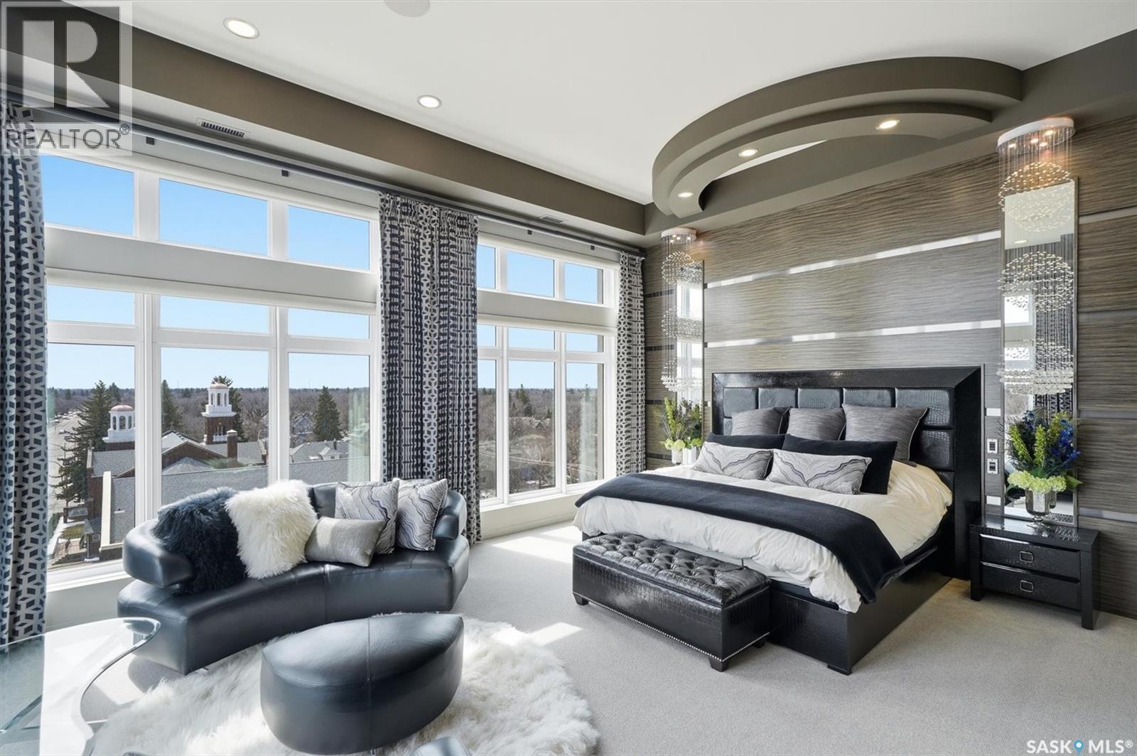 702 922 Broadway Avenue, Saskatoon, SK - Indoor Photo Showing Bedroom