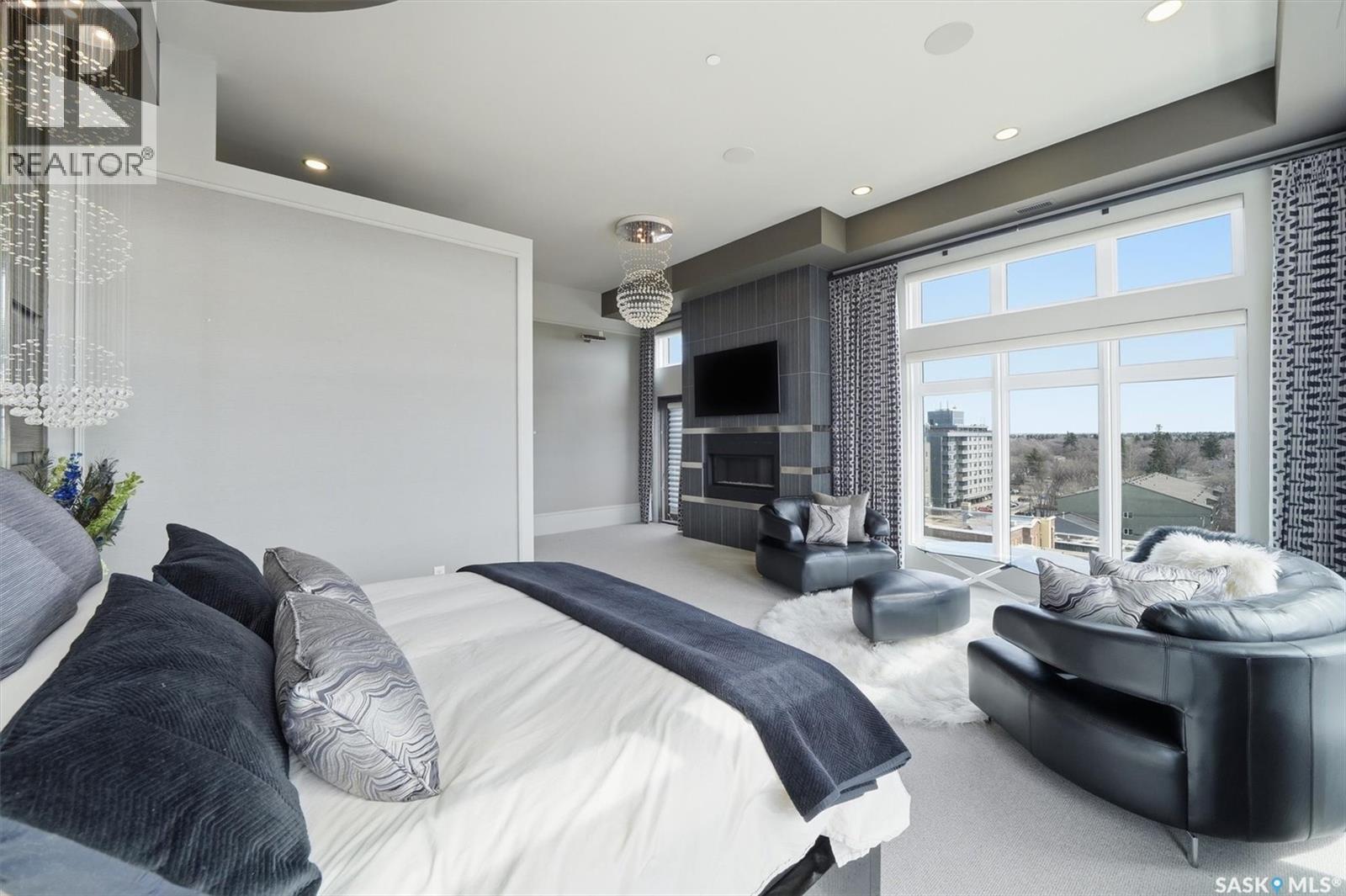 702 922 Broadway Avenue, Saskatoon, SK - Indoor Photo Showing Bedroom