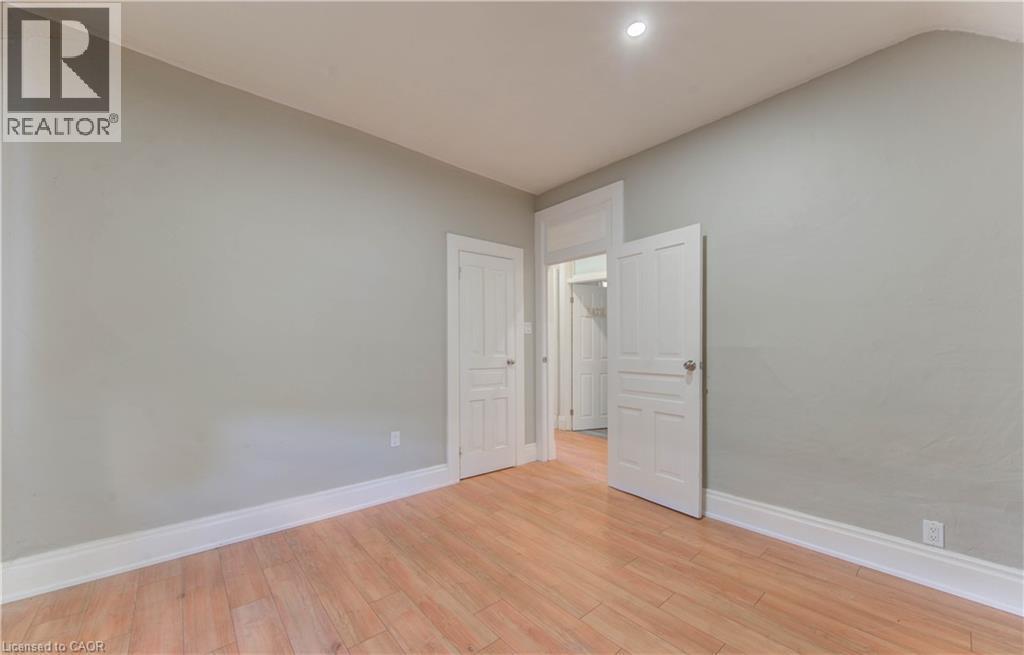 138 Courtland Avenue E, Kitchener, ON - Indoor Photo Showing Other Room