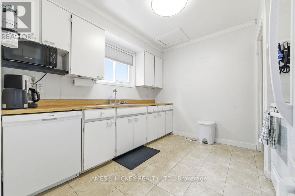 51 Frontenac Crescent, Deep River, ON - Indoor Photo Showing Kitchen