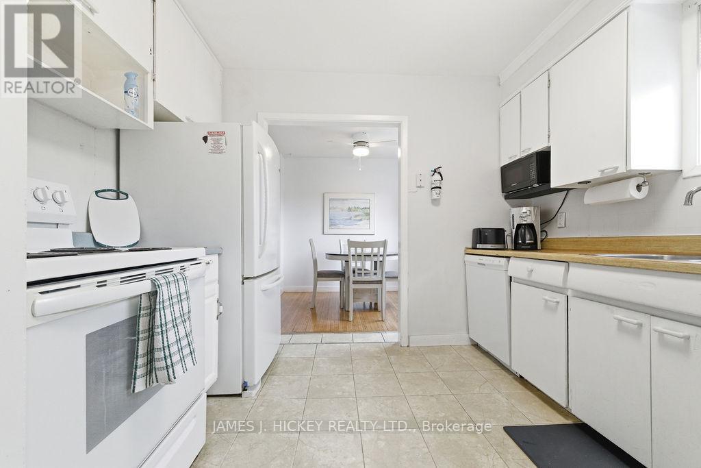 51 Frontenac Crescent, Deep River, ON - Indoor Photo Showing Kitchen