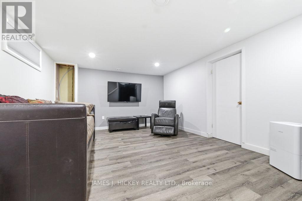 51 Frontenac Crescent, Deep River, ON - Indoor