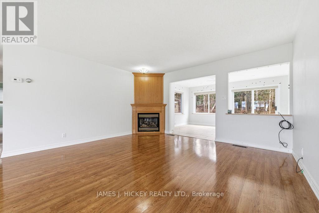 96 Glendale Avenue, Deep River, ON - Indoor Photo Showing Living Room With Fireplace