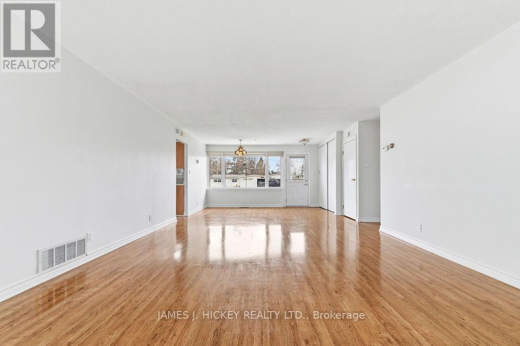 96 Glendale Avenue, Deep River, ON - Indoor Photo Showing Other Room
