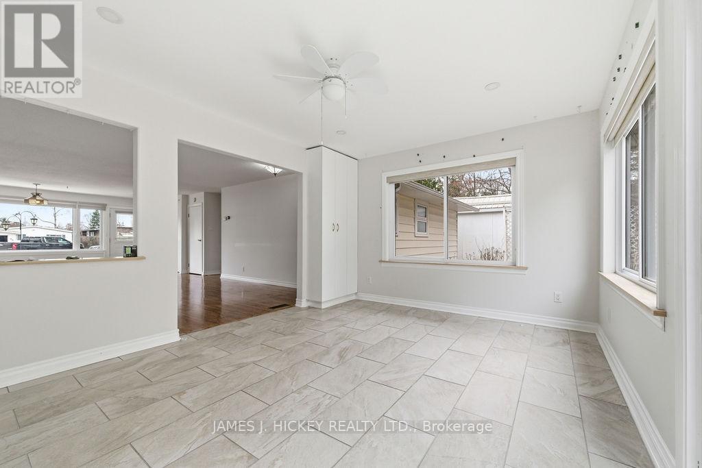 96 Glendale Avenue, Deep River, ON - Indoor Photo Showing Other Room