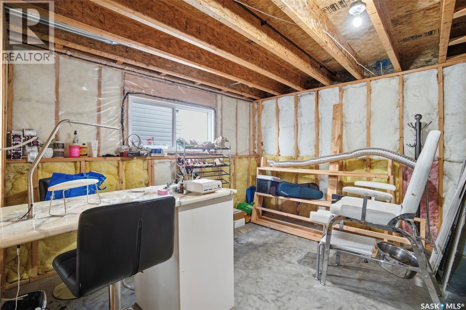 330 Player Crescent, Warman, SK - Indoor Photo Showing Basement