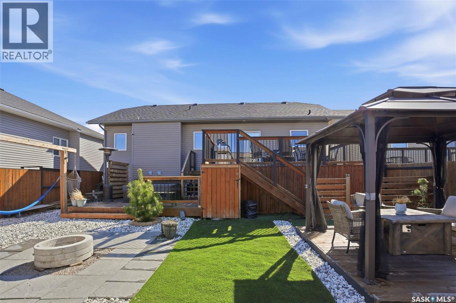 330 Player Crescent, Warman, SK - Outdoor With Deck Patio Veranda With Exterior