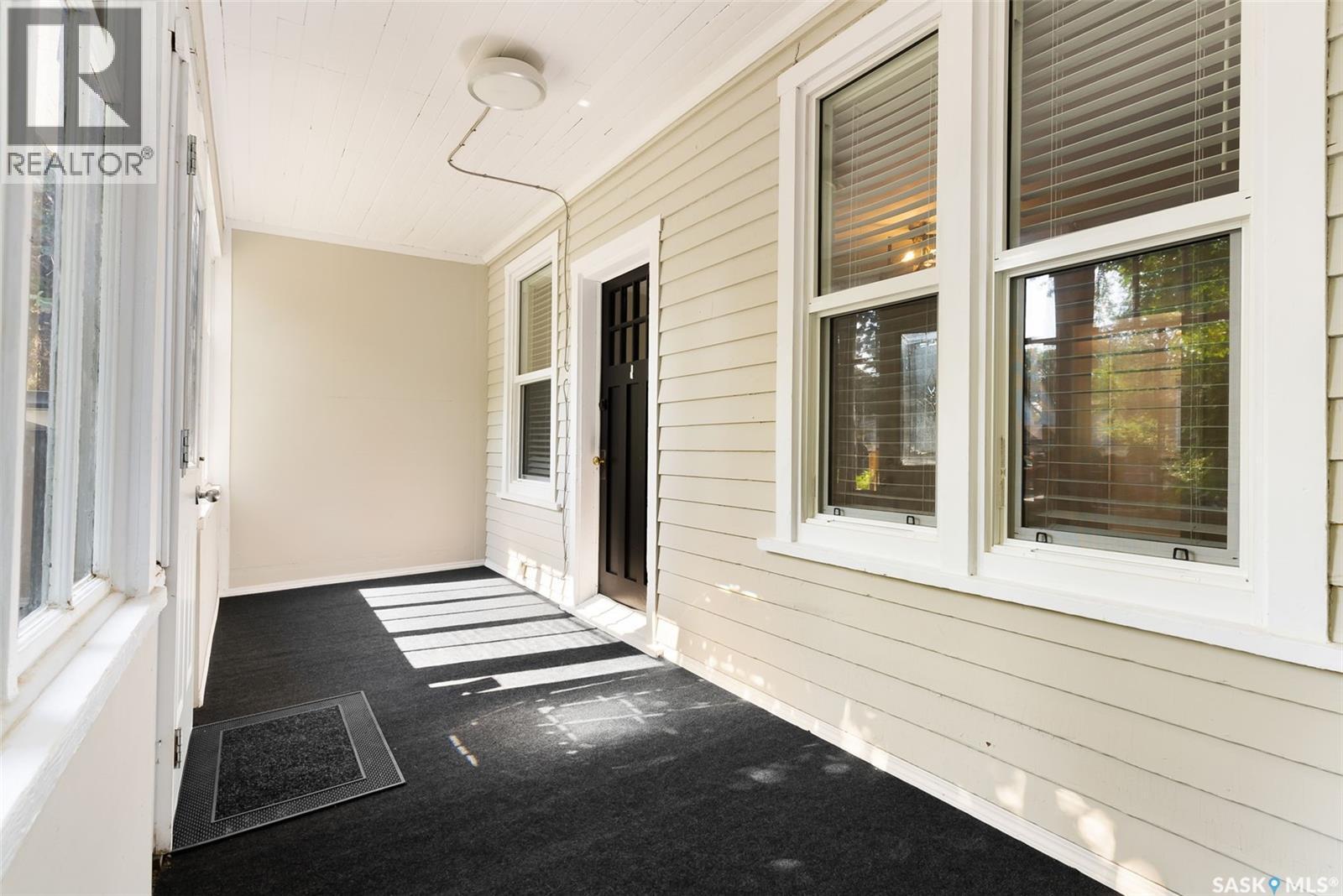 3260 Angus Street, Regina, SK - With Exterior