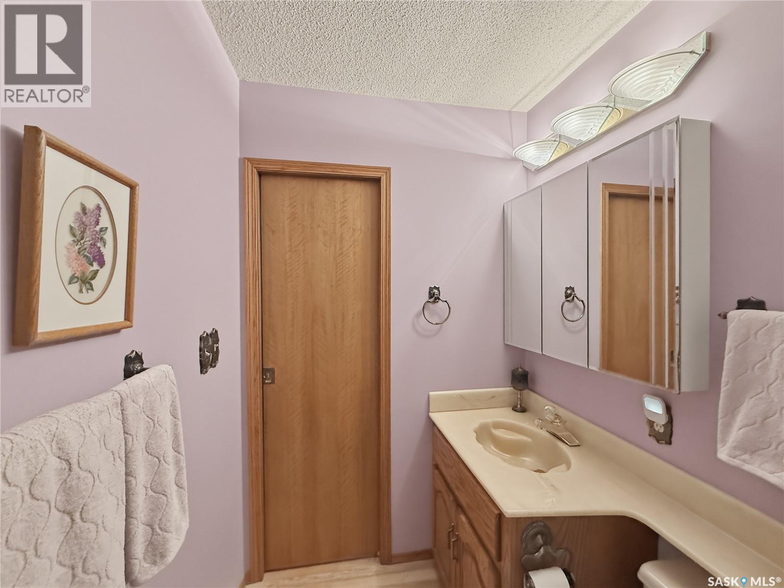 412 Curry Crescent, Swift Current, SK - Indoor Photo Showing Bathroom