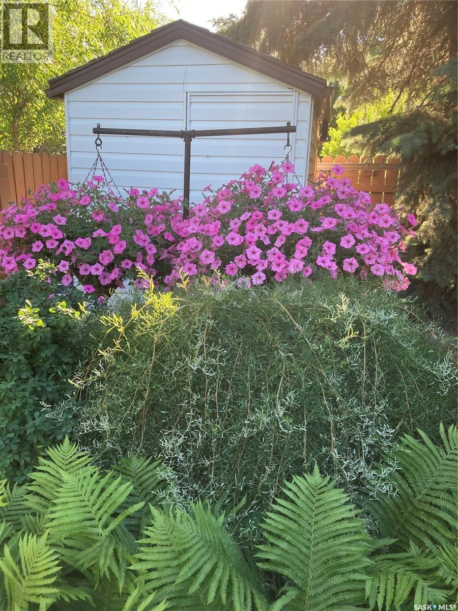 412 Curry Crescent, Swift Current, SK - Outdoor