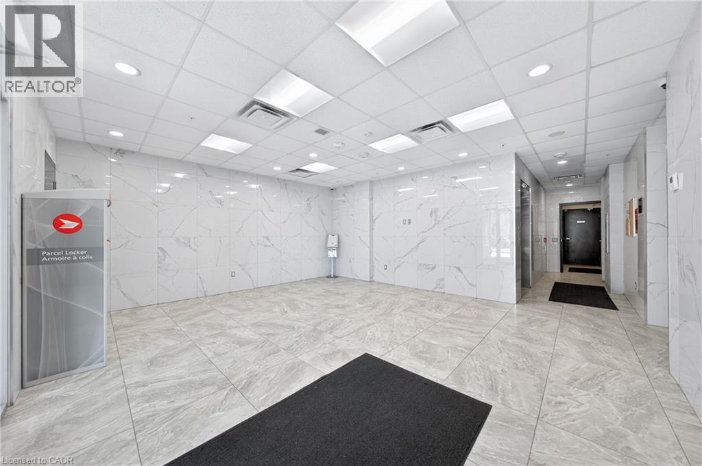246 Lester Street Unit# Ph-03, Waterloo, ON - Indoor Photo Showing Other Room