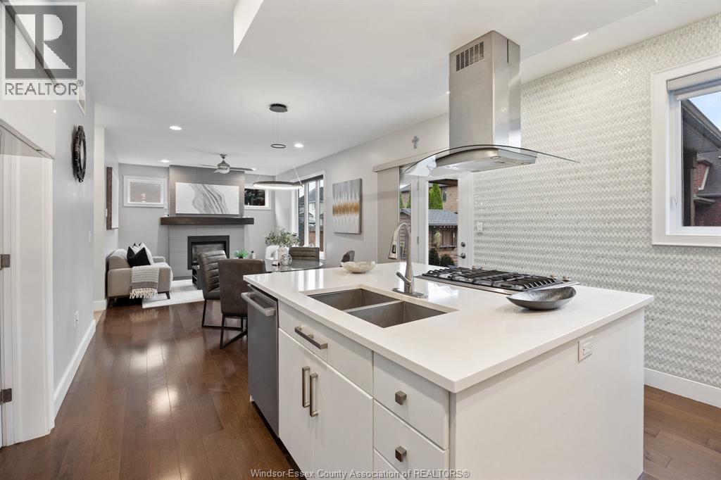 1335 Maple, Lasalle, ON - Indoor Photo Showing Kitchen With Double Sink