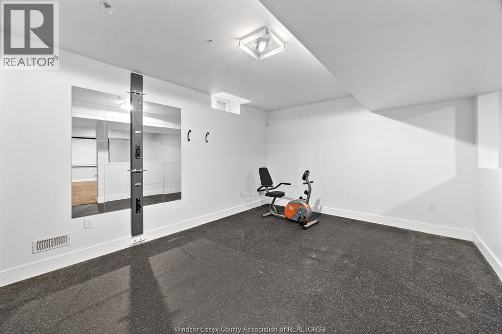 1335 Maple, Lasalle, ON - Indoor